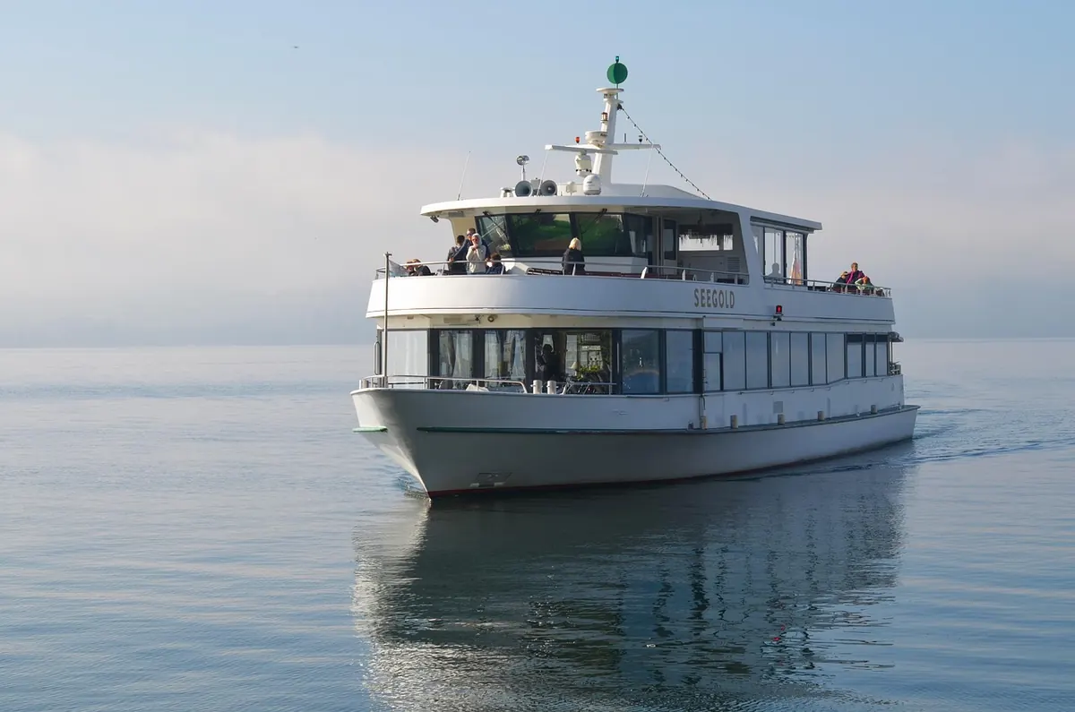 Ferry or Flight? How to Compare Island Hopping Options in Europe